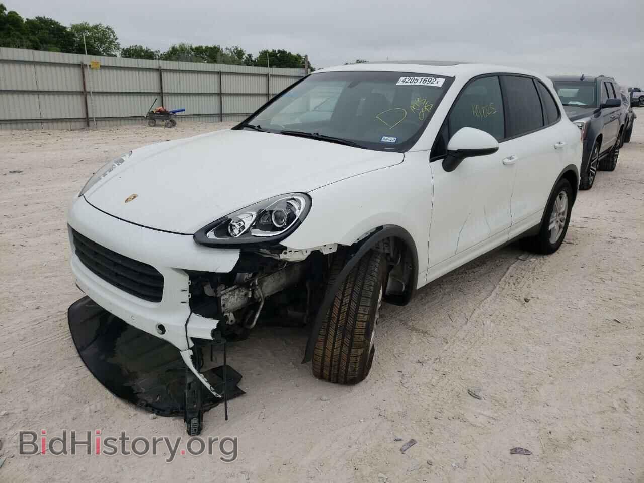2016 PORSCHE CAYENNE - VIN: WP1AA2A29GKA13095 - Фото 2
