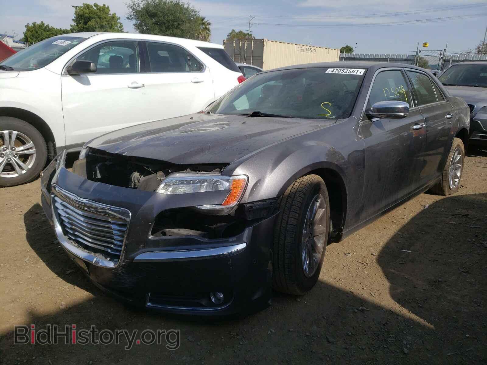 2014 CHRYSLER 300 - VIN: 2C3CCAET4EH120047 - Фото 2