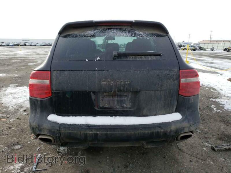 2010 Porsche CAYENNE (VIN WP1AA2AP1ALA05196) — photo 6 of 14