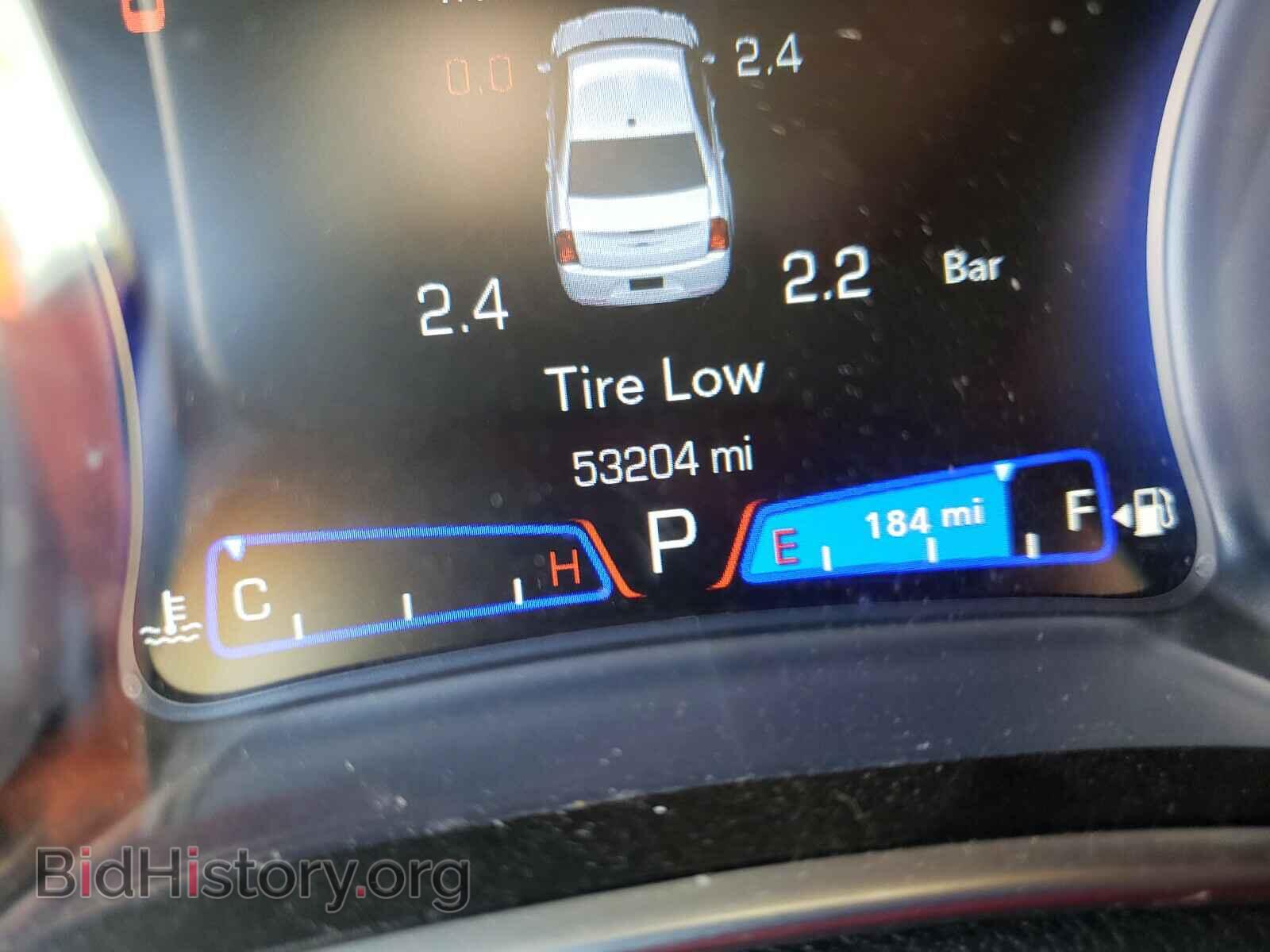 2019 CHRYSLER 300 - VIN: 2C3CCAAG4KH500817 - Фото 8