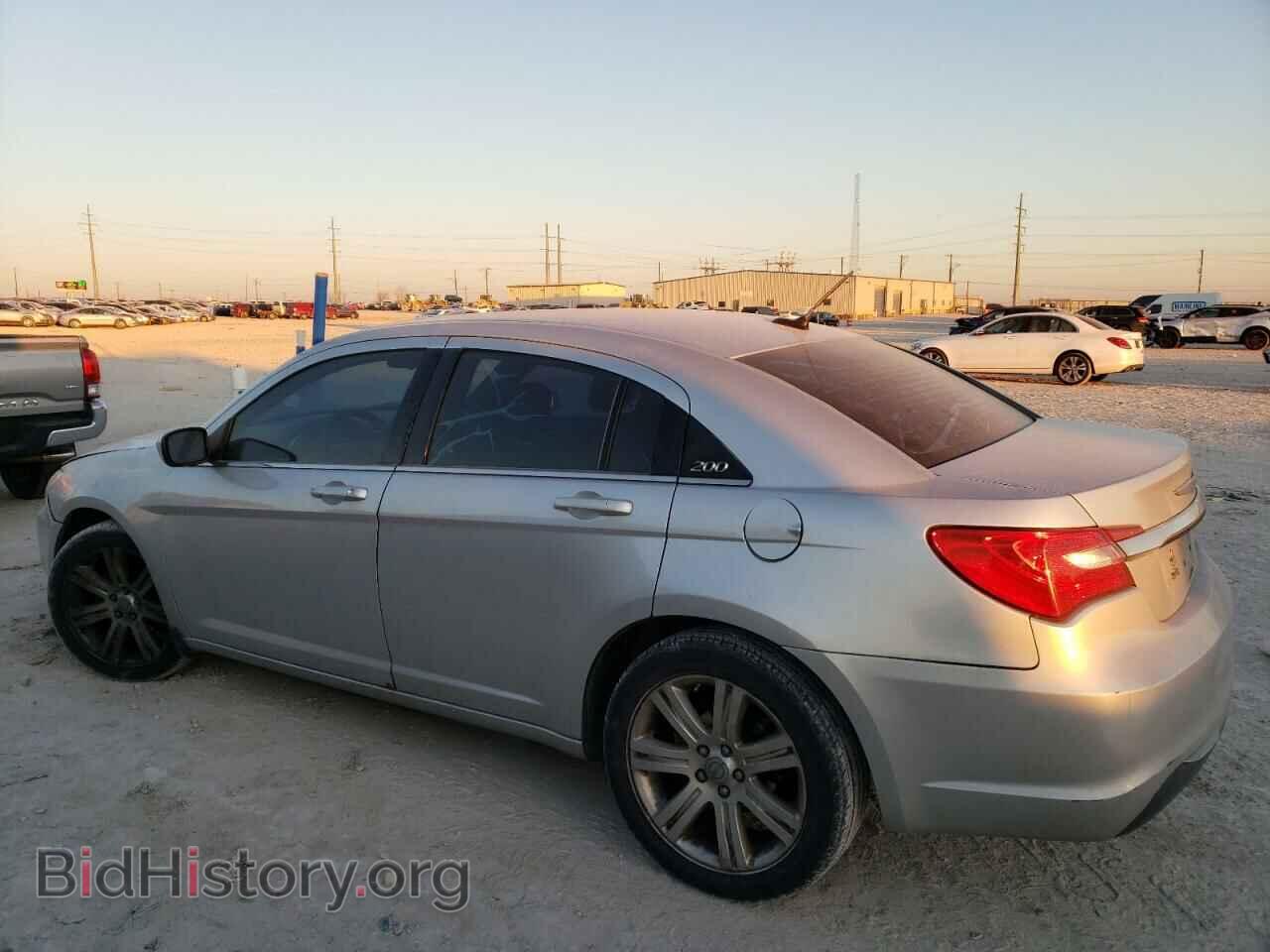 2012 CHRYSLER 200 - VIN: 1C3CCBBB9CN131437 - Фото 2
