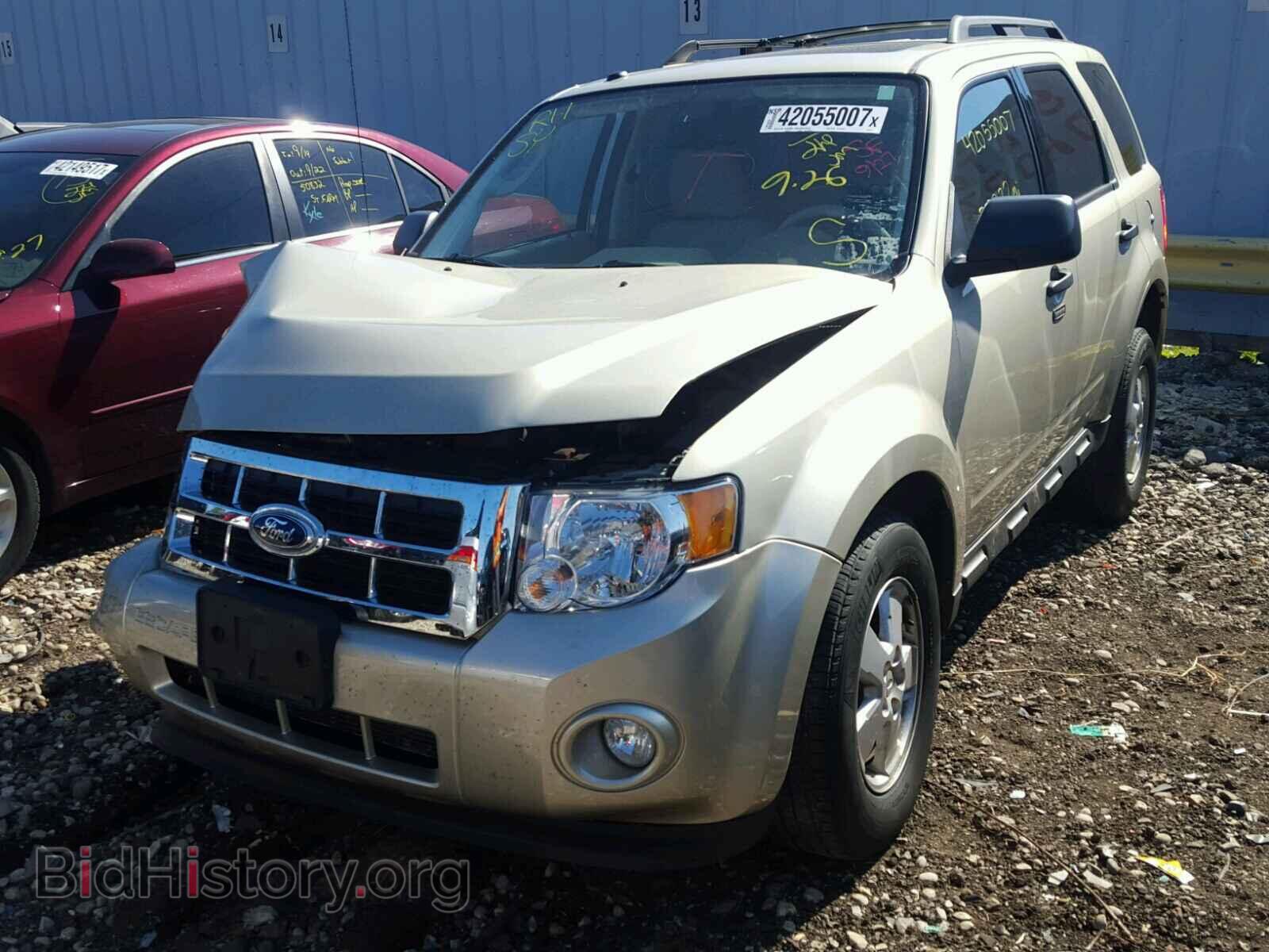 2011 FORD ESCAPE - VIN: 1FMCU0DG2BKB51644 - Photo 2