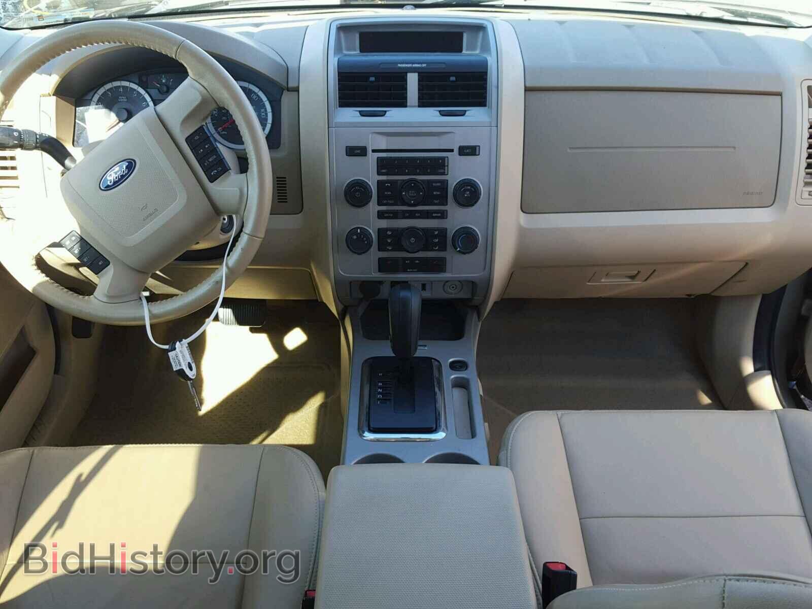 2011 FORD ESCAPE - VIN: 1FMCU0DG2BKB51644 - Photo 9