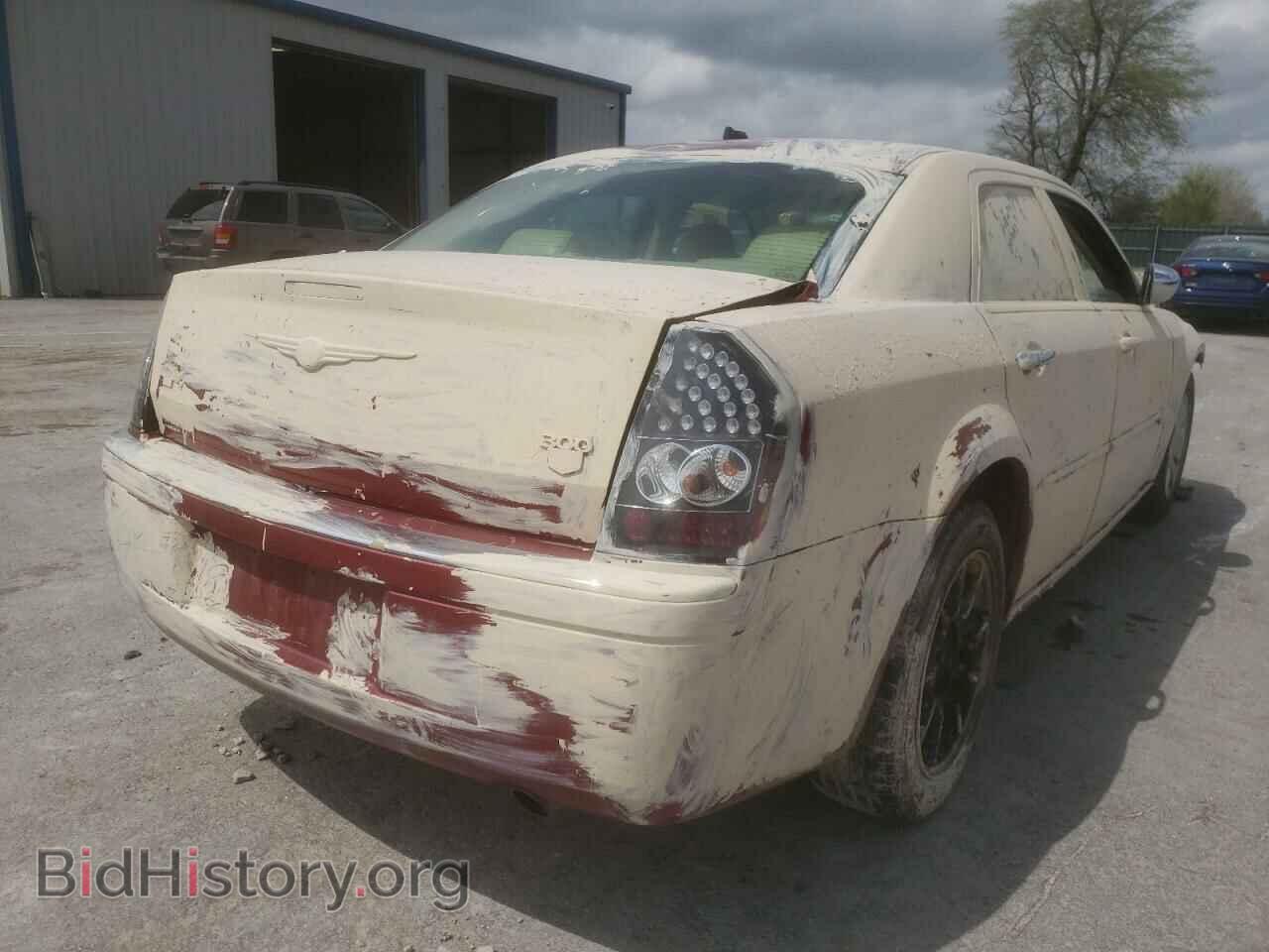 2008 CHRYSLER 300 - VIN: 2C3LA63H38H135841 - Фото 4