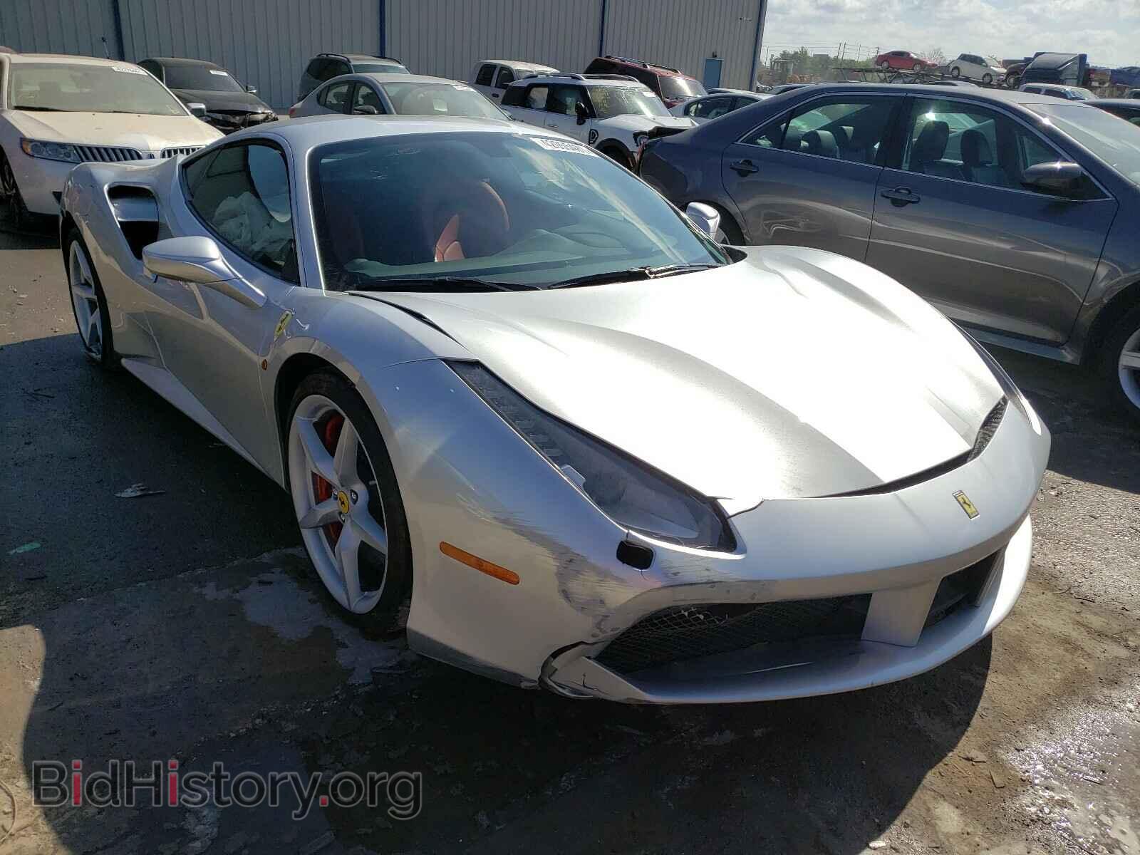 Photo ZFF79ALA4J0232411 - FERRARI ALL MODELS 2018