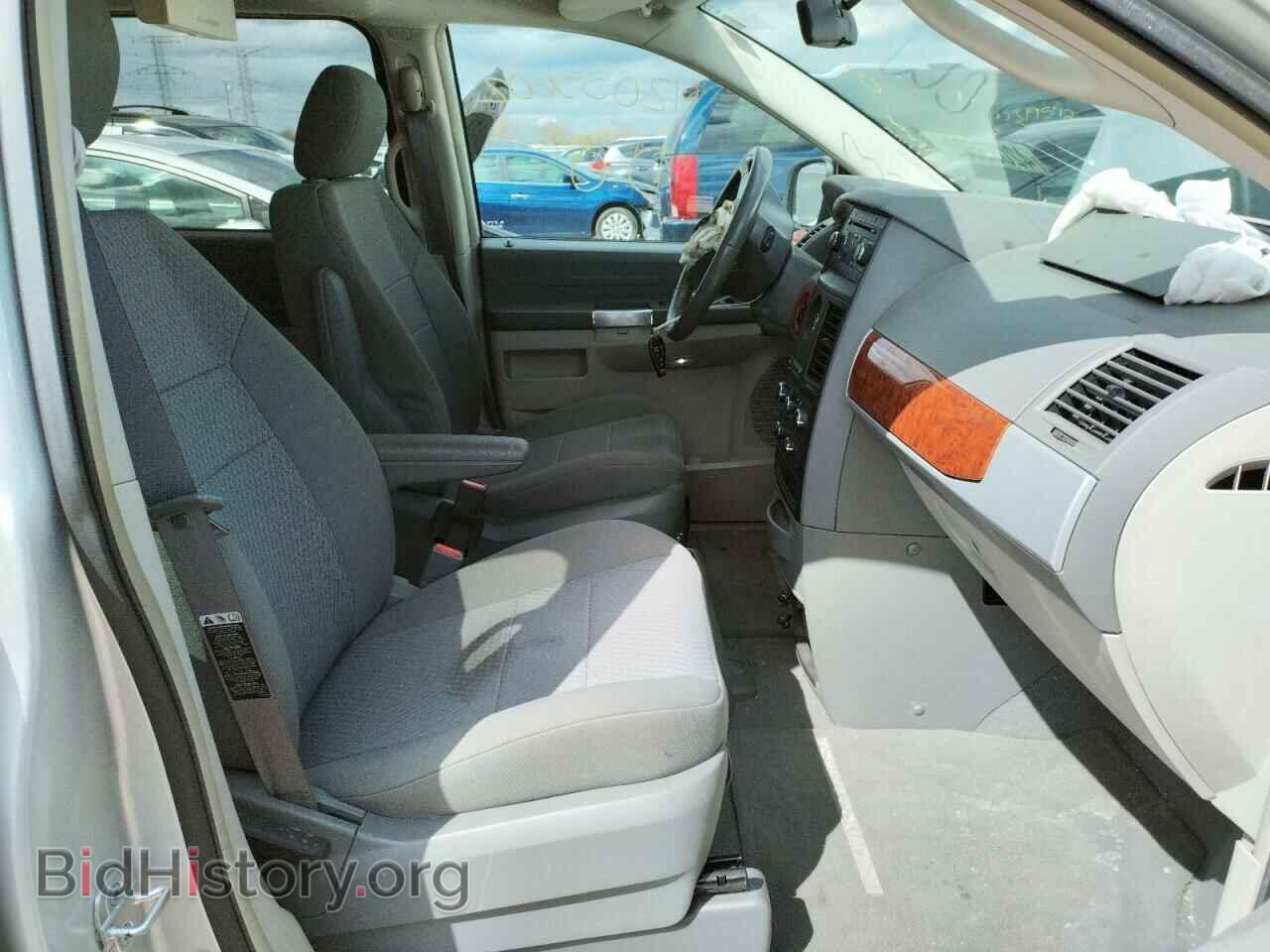 2008 CHRYSLER MINIVAN - VIN: 2A8HR54P88R103450 - Фото 5