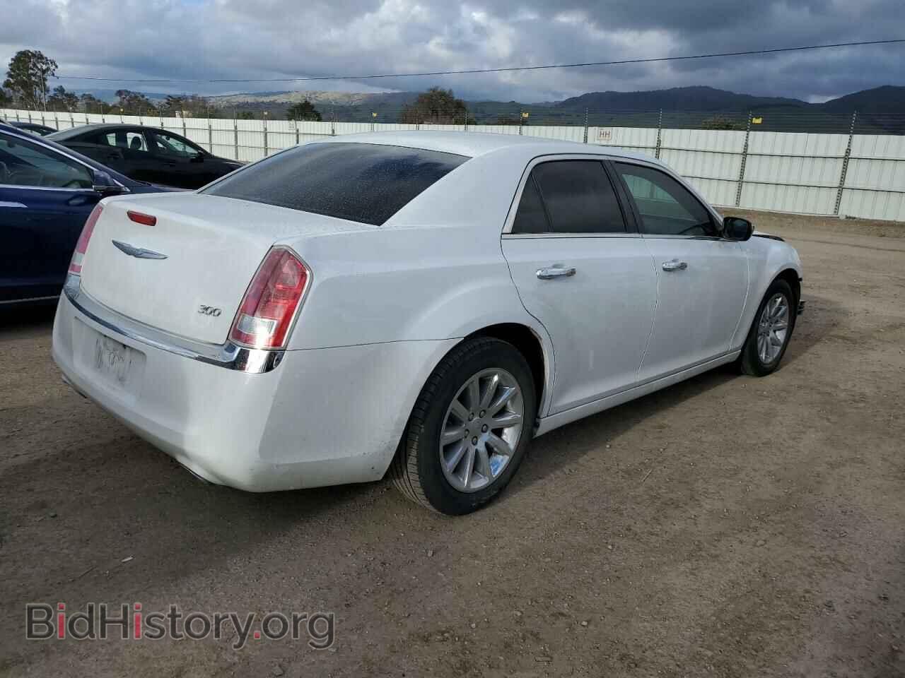 2012 CHRYSLER 300 - VIN: 2C3CCACG2CH283525 - Photo 3