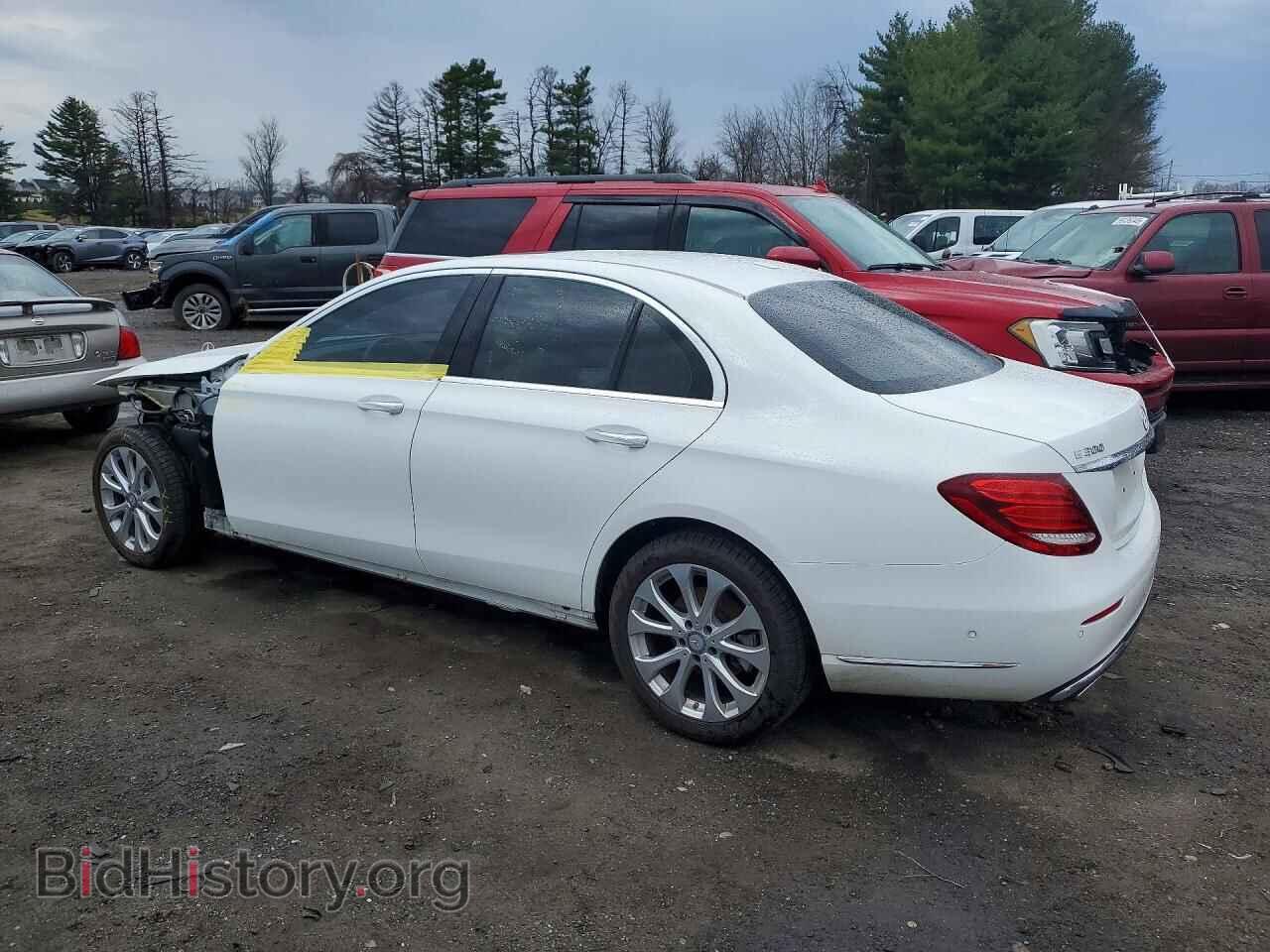 2017 MERCEDES-BENZ E-CLASS - VIN: WDDZF4KB0HA188963 - Фото 2