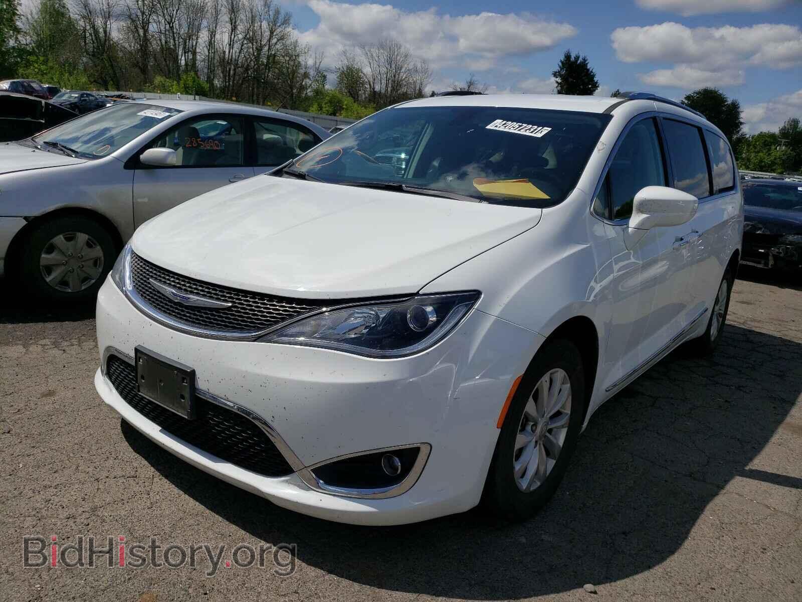 2019 CHRYSLER PACIFICA - VIN: 2C4RC1BG9KR698308 - Фото 2