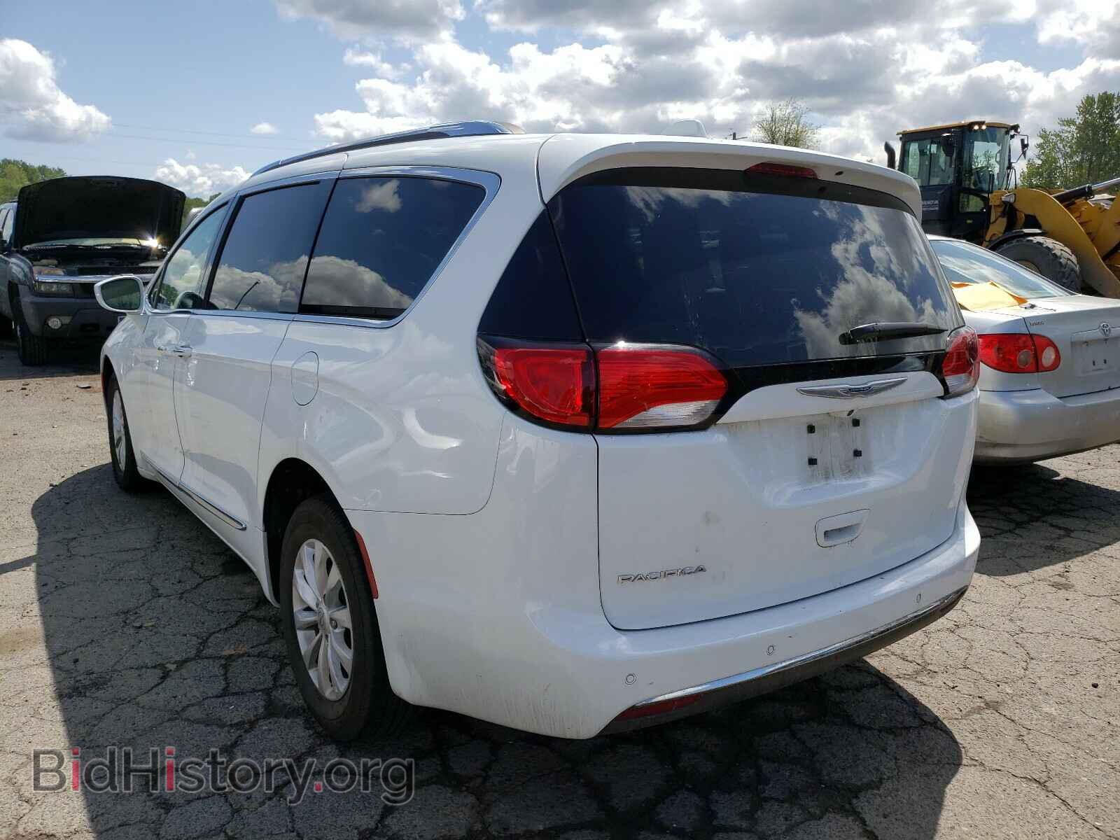 2019 CHRYSLER PACIFICA - VIN: 2C4RC1BG9KR698308 - Фото 3