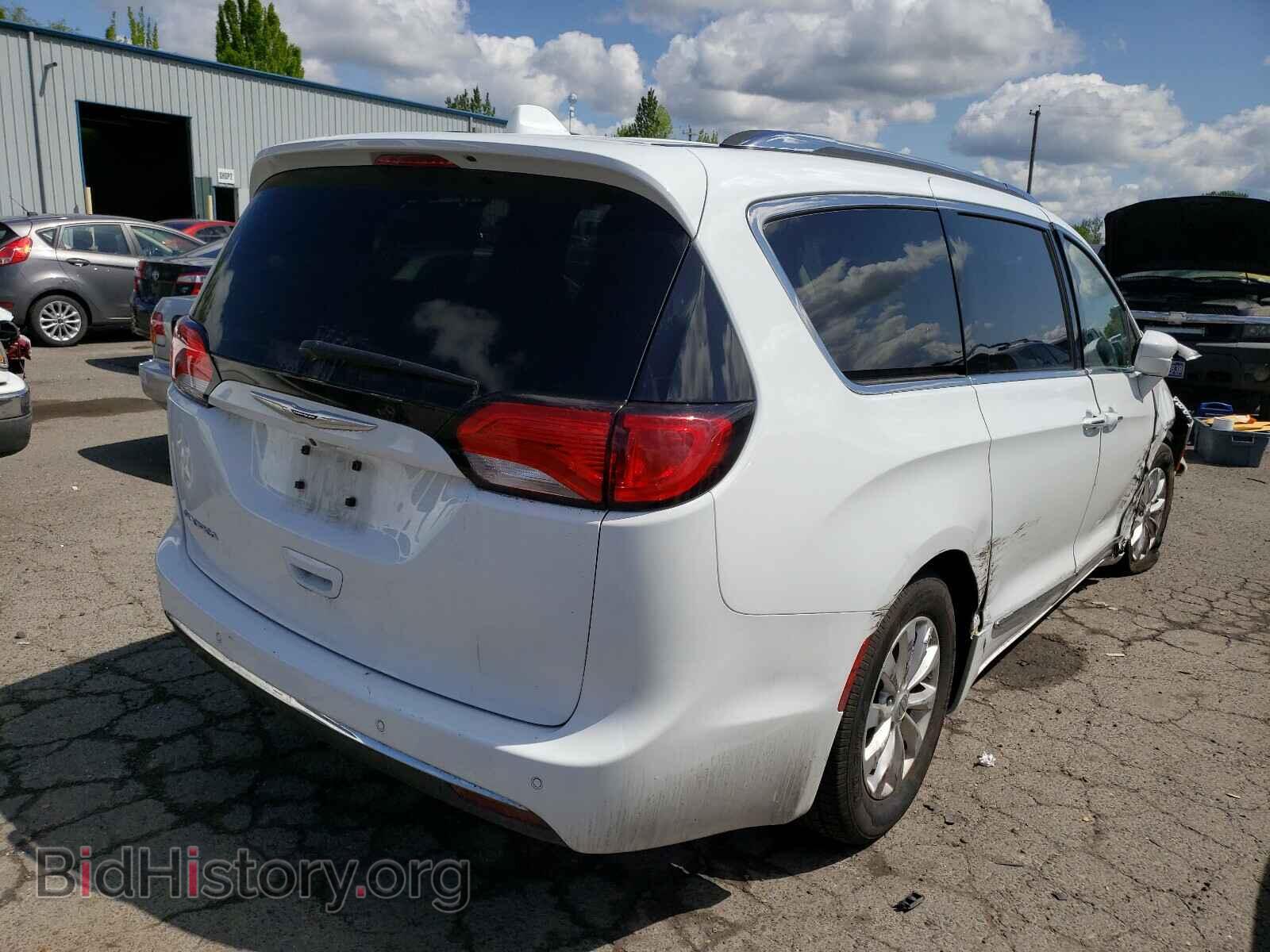 2019 CHRYSLER PACIFICA - VIN: 2C4RC1BG9KR698308 - Фото 4