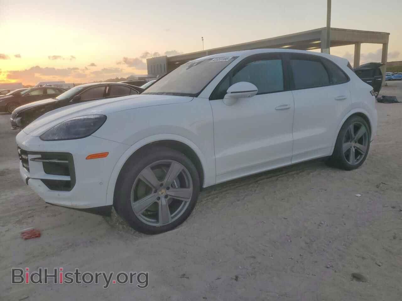Photo WP1AA2AY6RDA03197 - PORSCHE CAYENNE 2024