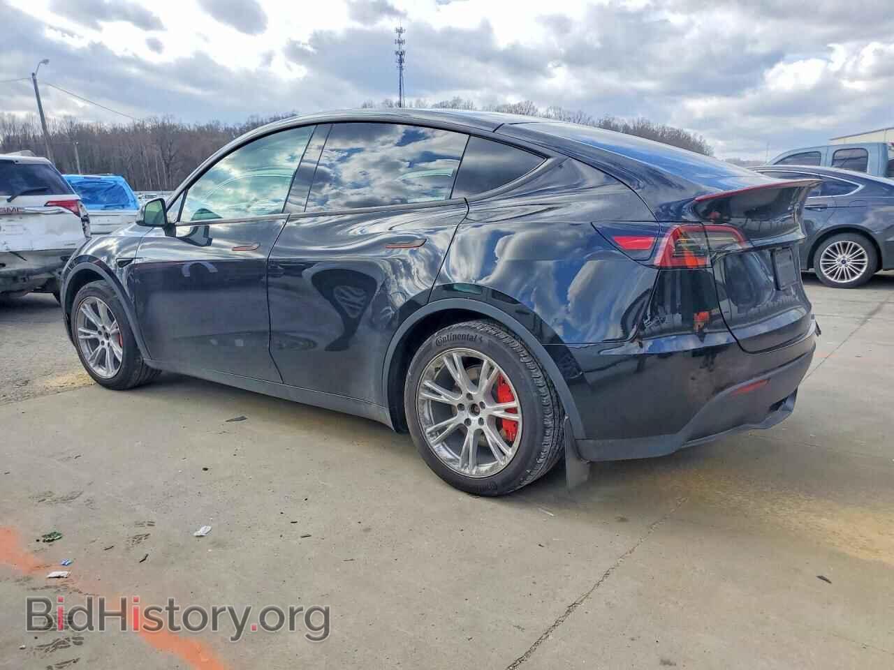 2024 TESLA MODEL Y - VIN: 7SAYGAEE2RF068746 - Фото 2