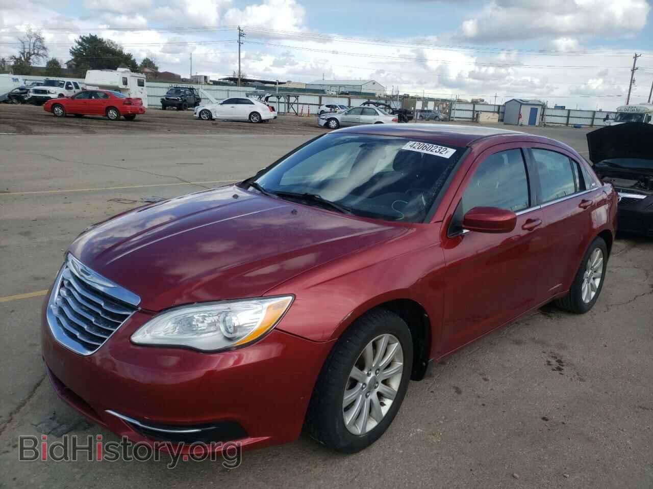 2013 CHRYSLER 200 - VIN: 1C3CCBBG3DN527697 - Фото 2
