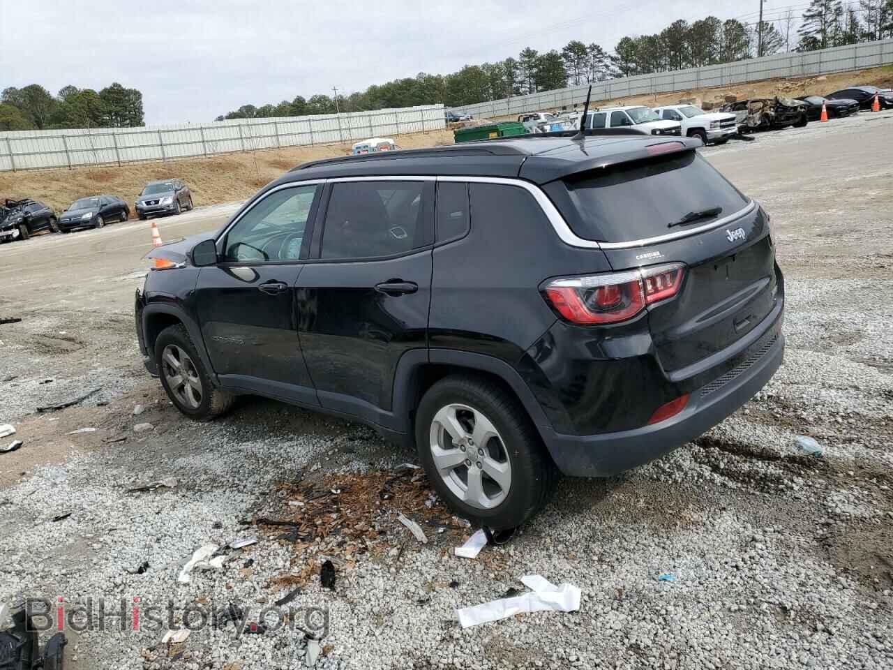 2018 JEEP COMPASS - VIN: 3C4NJCBB1JT319138 - Фото 2