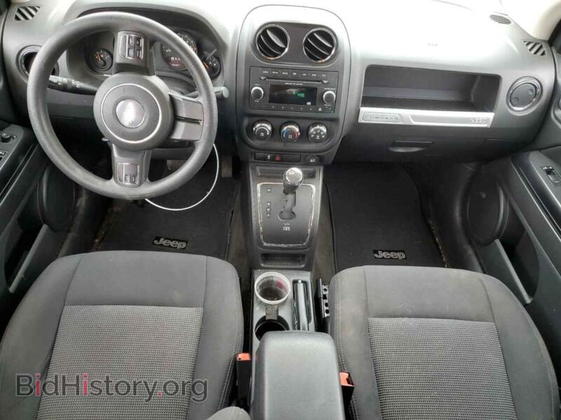 2015 Jeep COMPASS (VIN 1C4NJDBB9FD130823) — фото 8 из 14