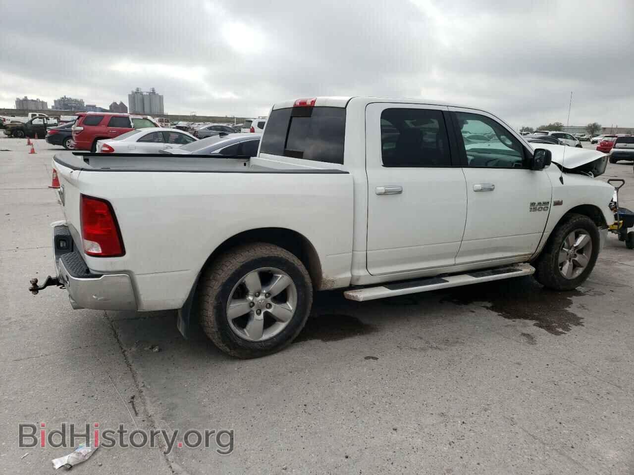 2017 RAM 1500 - VIN: 3C6RR6LTXHG640348 - Фото 3