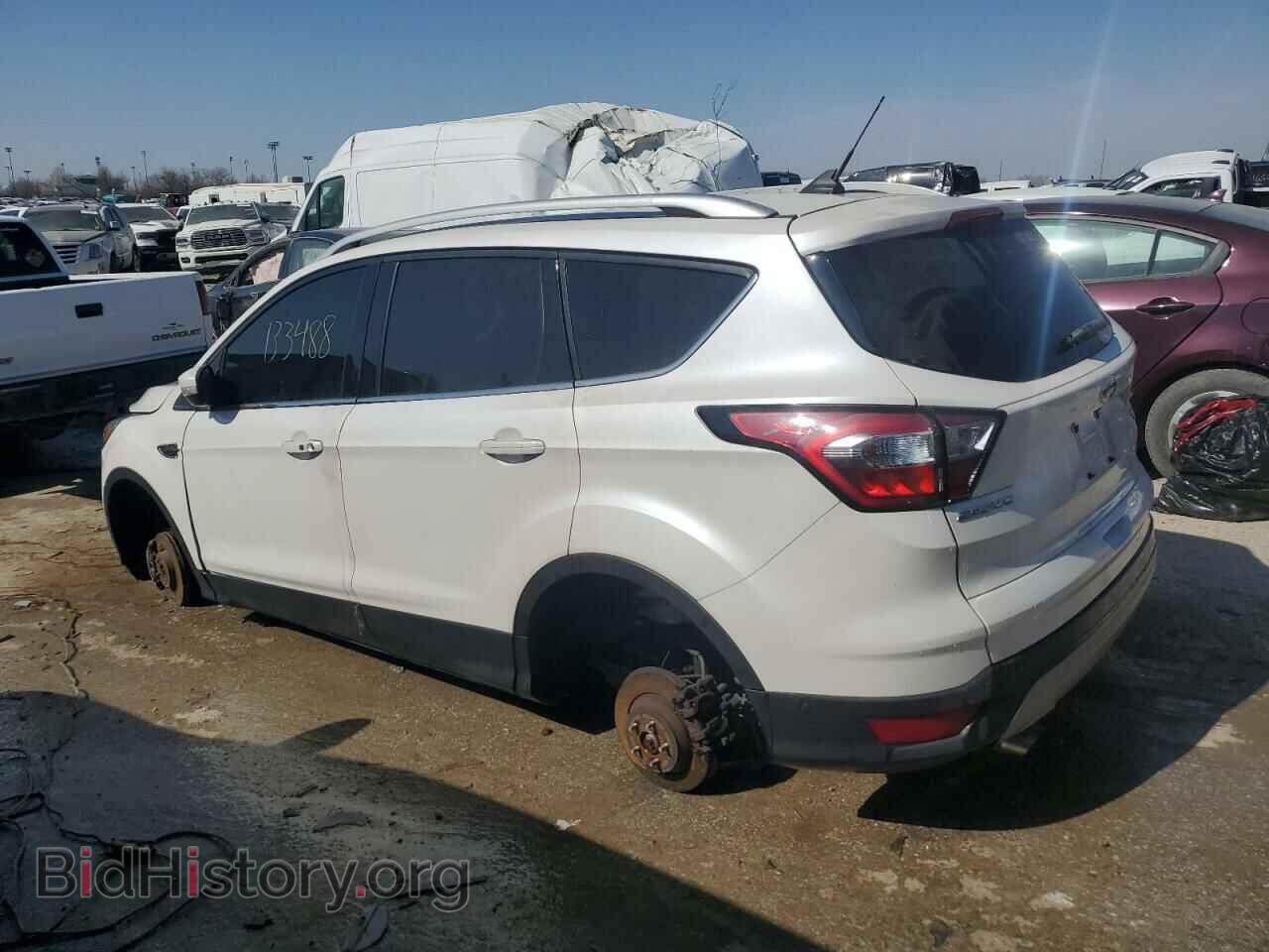 2018 FORD ESCAPE - VIN: 1FMCU9J97JUC41823 - Фото 2