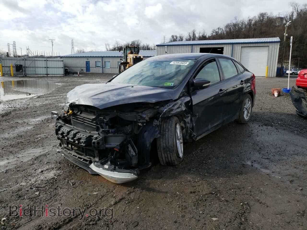 Фотография 1FADP3F2XHL215182 - FORD FOCUS 2017