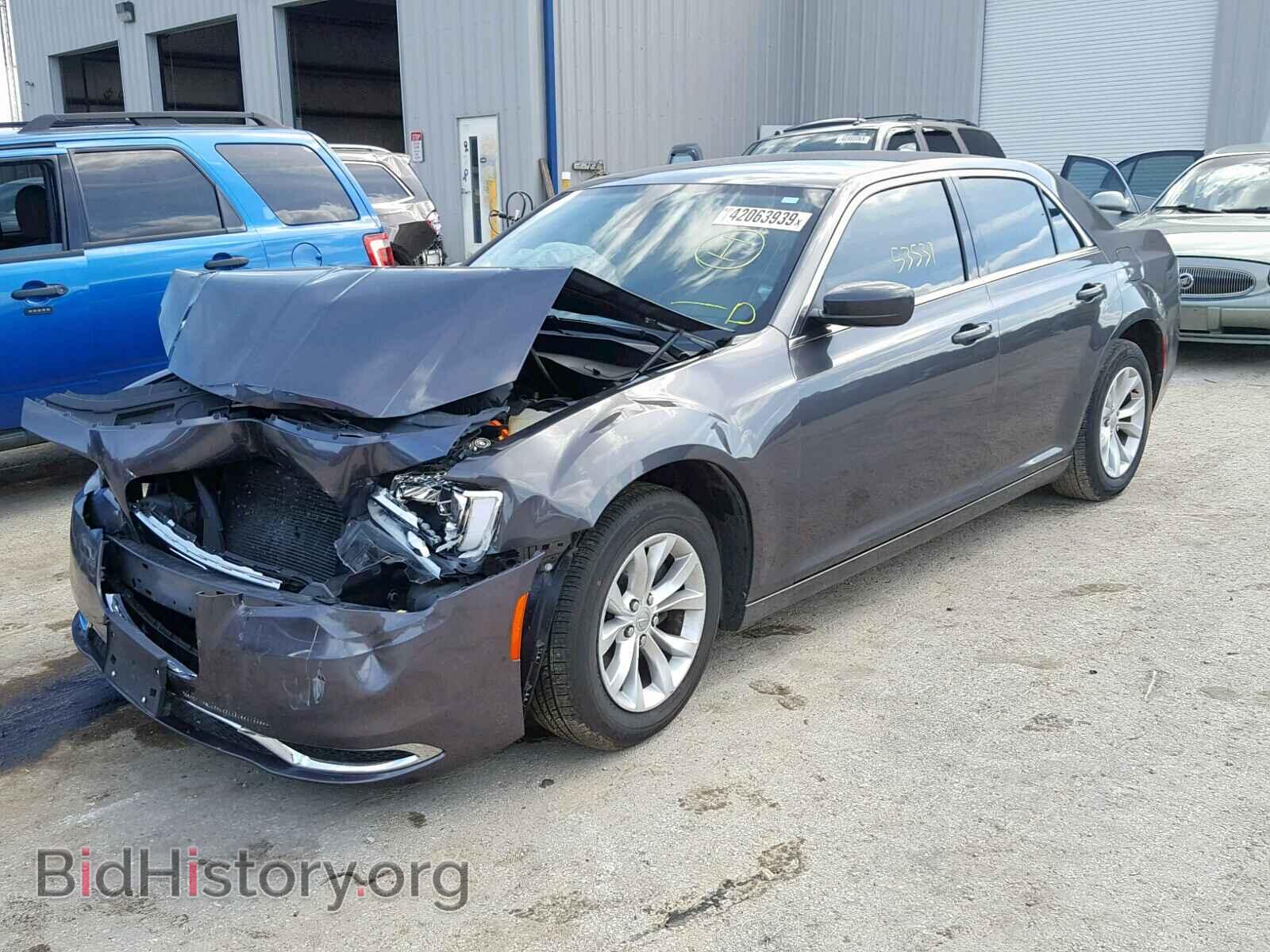 2015 CHRYSLER 300 - VIN: 2C3CCAAG9FH853219 - Фото 2