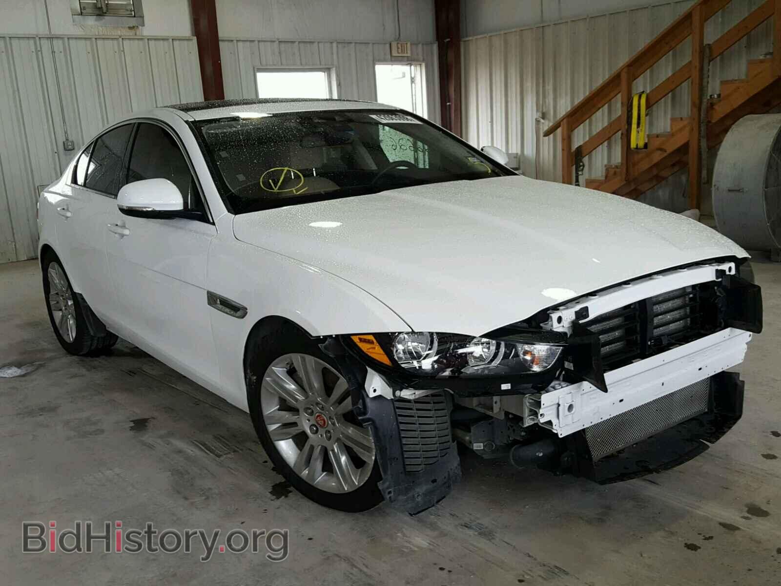 Photo SAJAR4BG2HA965428 - JAGUAR XE 2017