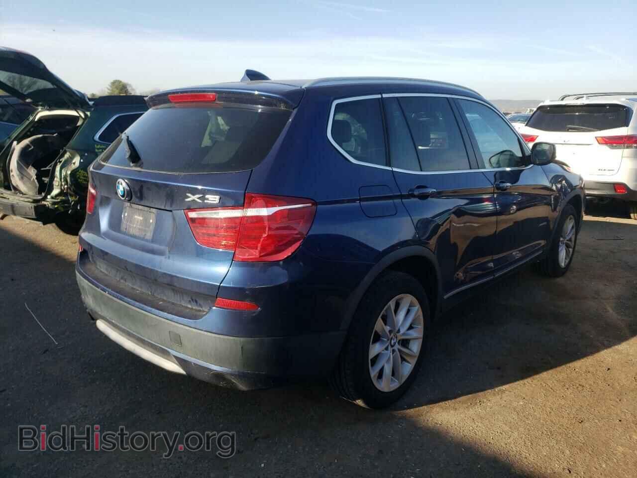 2011 BMW X3 - VIN: 5UXWX5C5XBL714115 - Фото 4