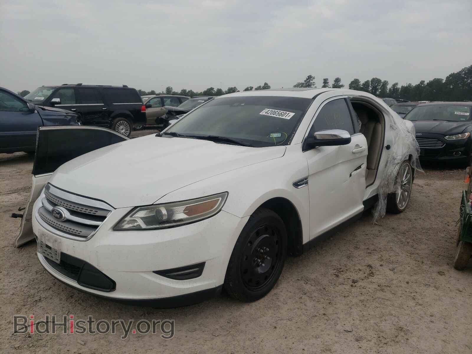 2011 FORD TAURUS - VIN: 1FAHP2FW2BG119979 - Фото 2