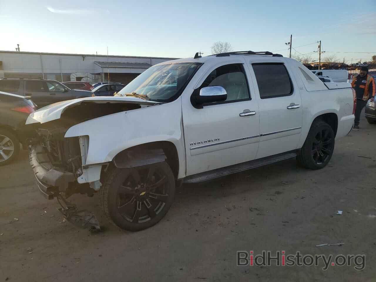 Photo 3GNTKGE75CG195834 - CHEVROLET AVALANCHE 2012