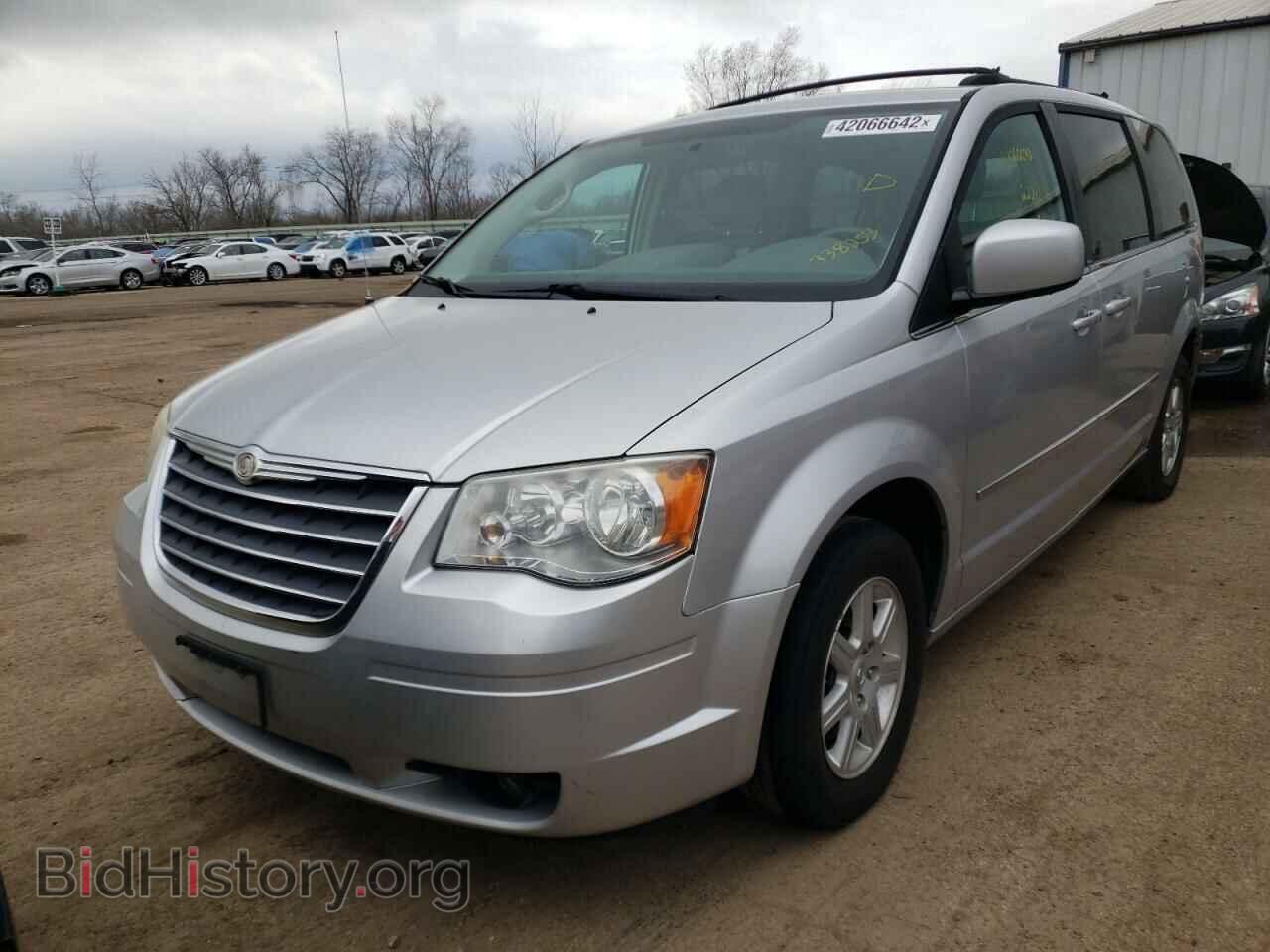 2010 CHRYSLER MINIVAN - VIN: 2A4RR5DX3AR338253 - Фото 2