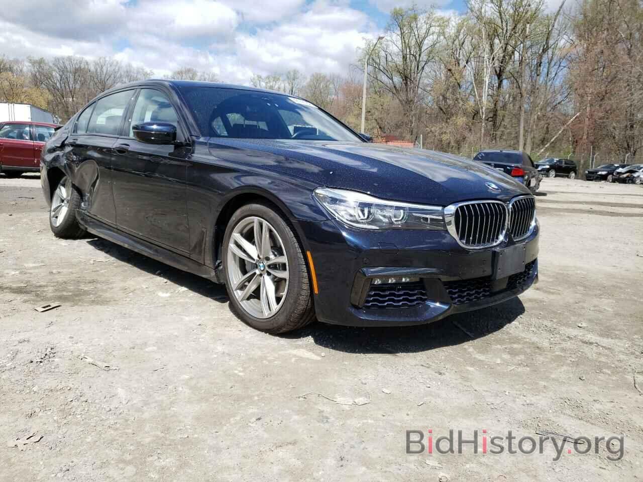 Фотография WBA7J2C57HG497627 - BMW 7 SERIES 2017