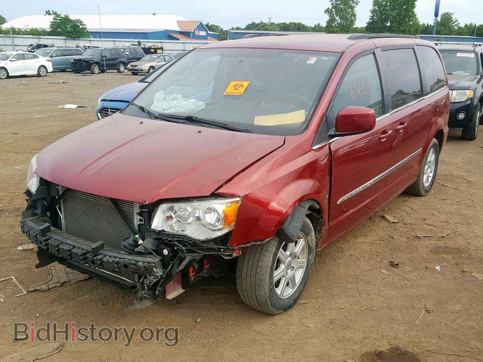 2012 CHRYSLER TOWN & COU - VIN: 2C4RC1BG2CR232737 - Фото 2