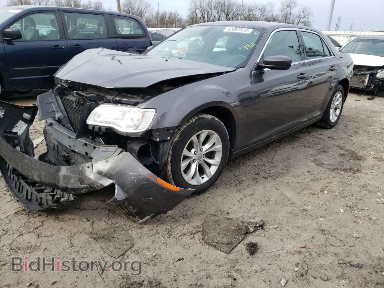 2015 CHRYSLER 300 - VIN: 2C3CCAAG9FH818406 - Фото 2