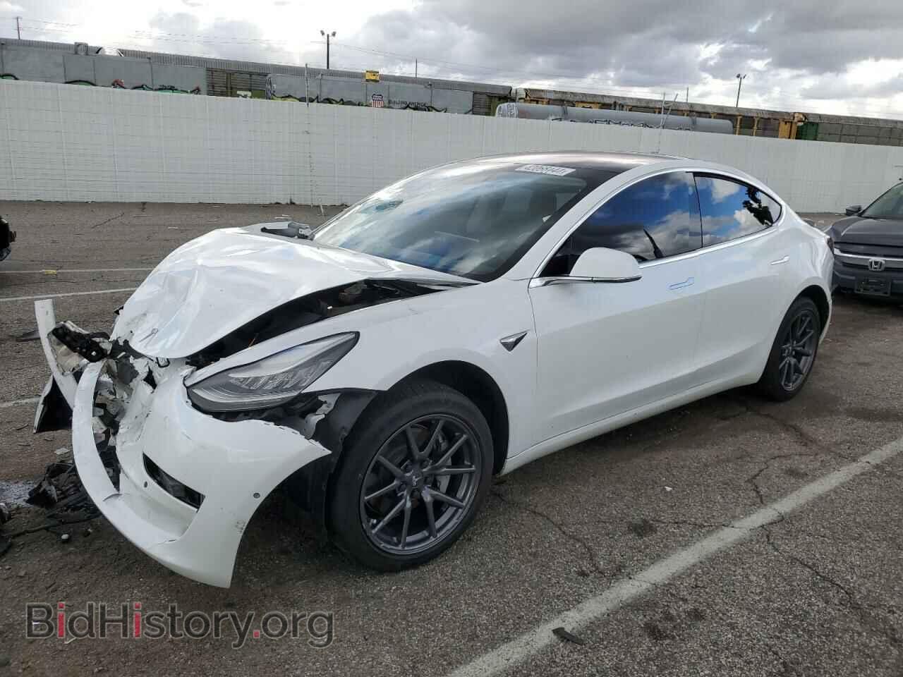 Фотография 5YJ3E1EA2JF098750 - TESLA MODEL 3 2018