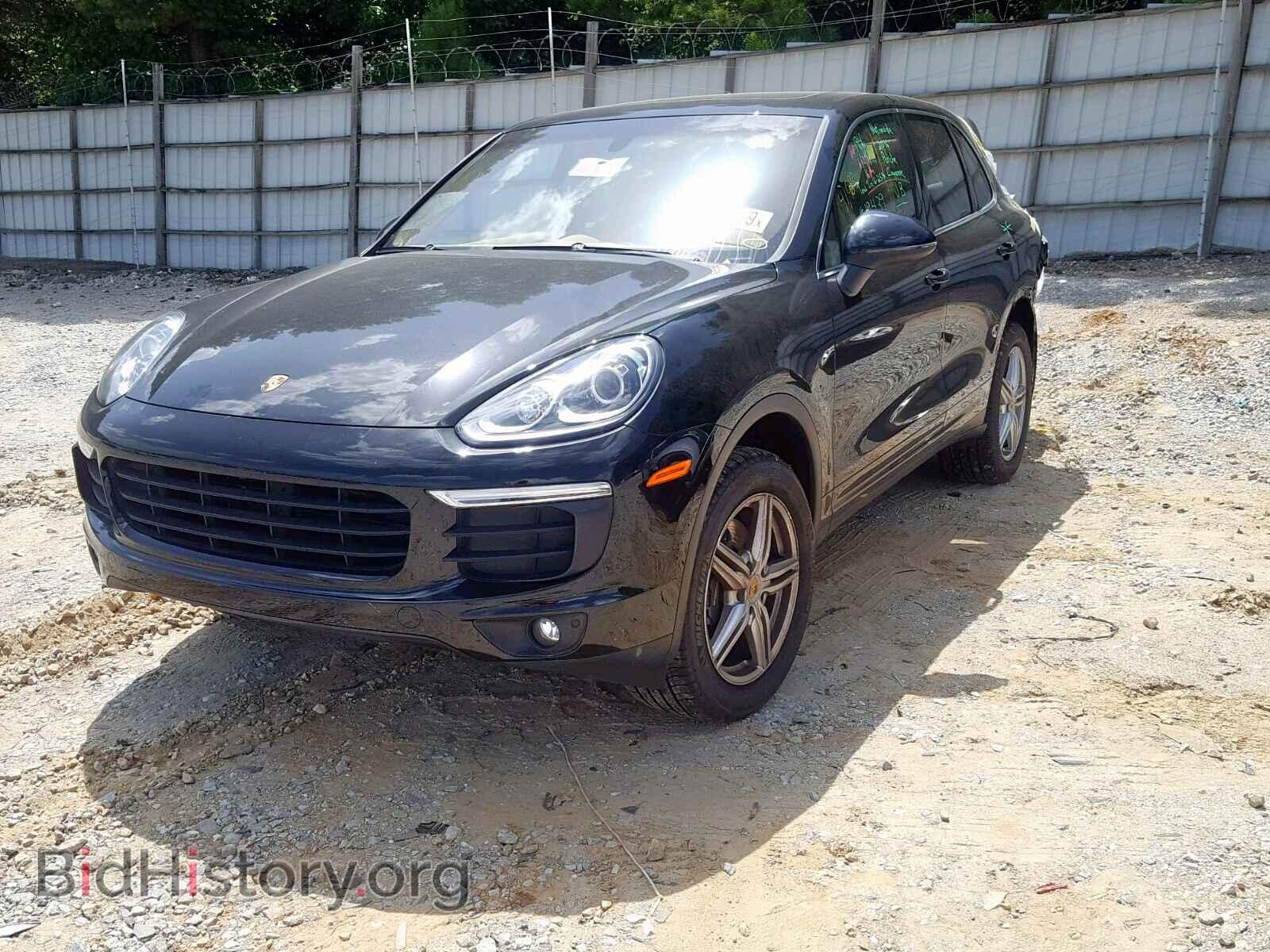 2016 PORSCHE CAYENNE - VIN: WP1AA2A20GLA11195 - Фото 2