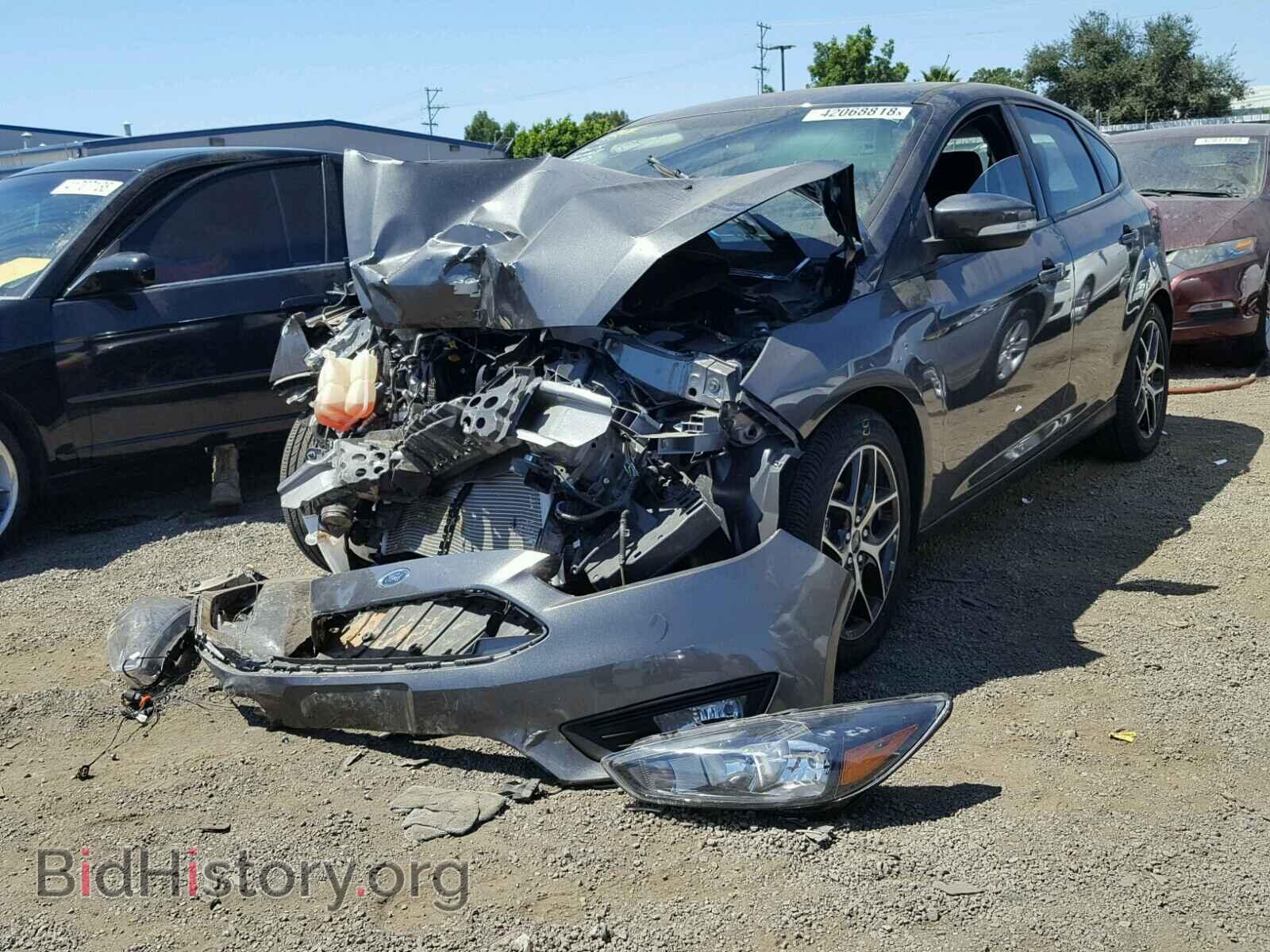 2017 FORD FOCUS - VIN: 1FADP3M2XHL319433 - Фото 2