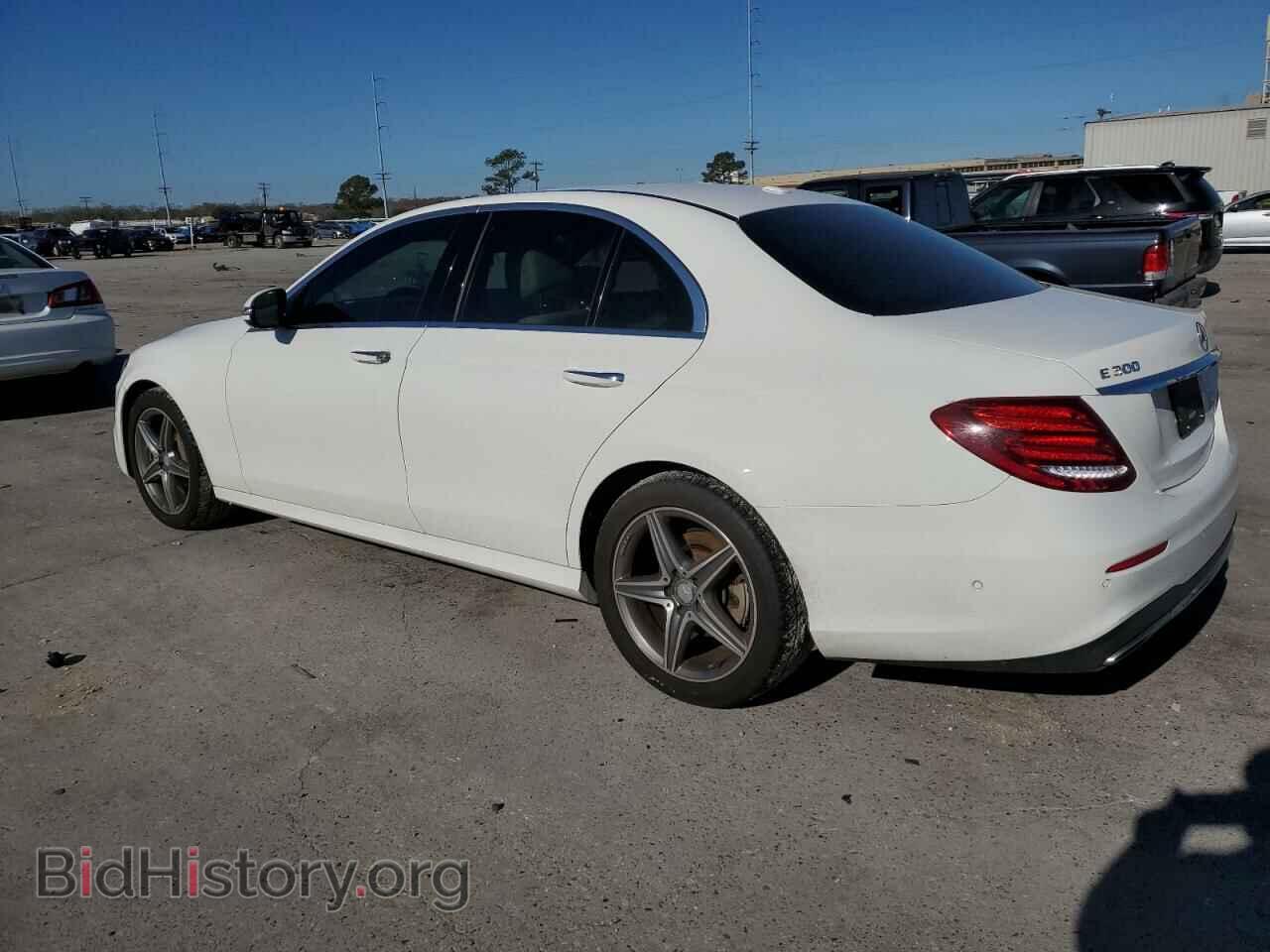 2017 MERCEDES-BENZ E-CLASS - VIN: WDDZF4JB5HA022326 - Фото 2