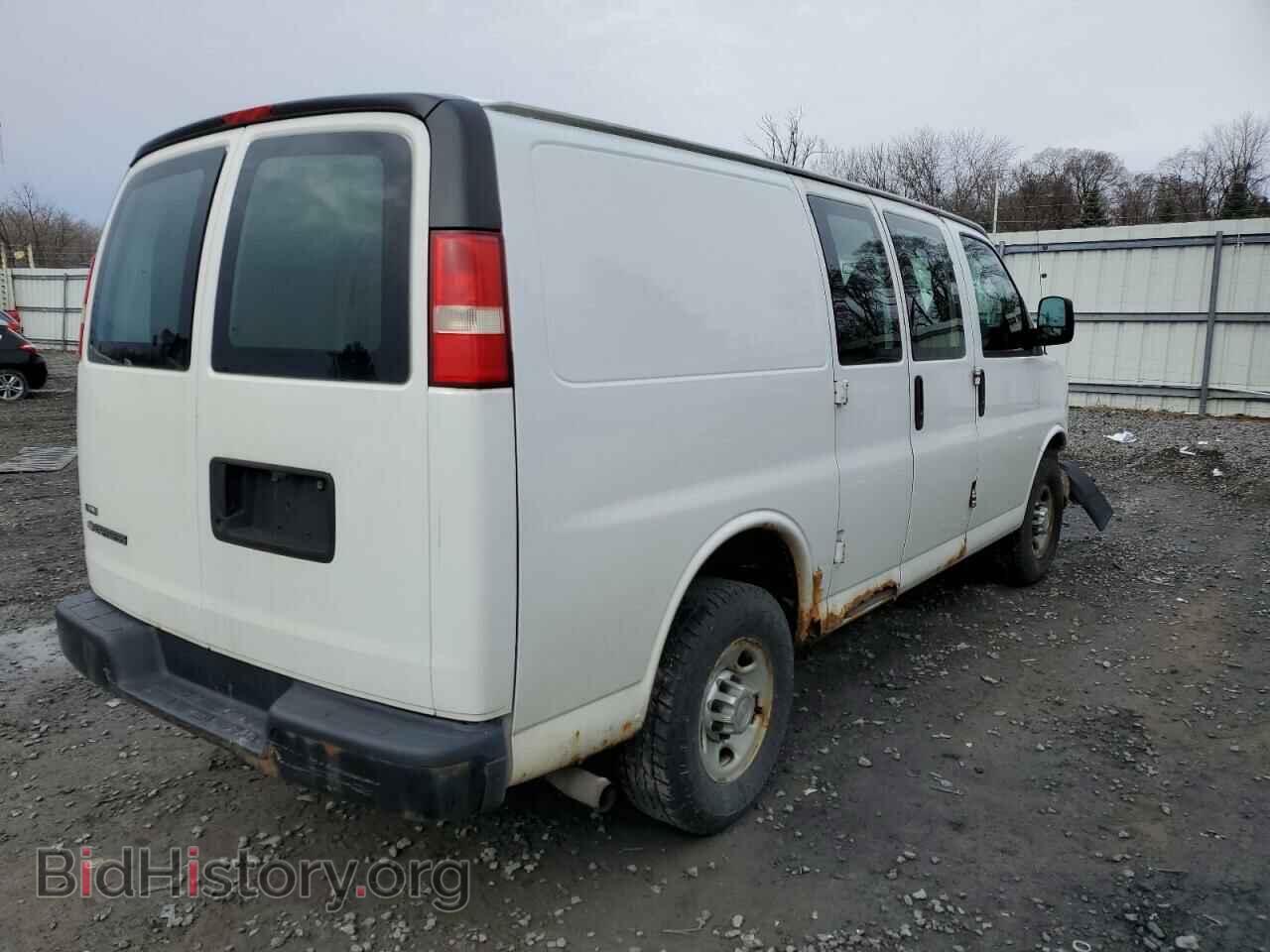 2010 CHEVROLET EXPRESS - VIN: 1GCZGFBAXA1107810 - Фото 3