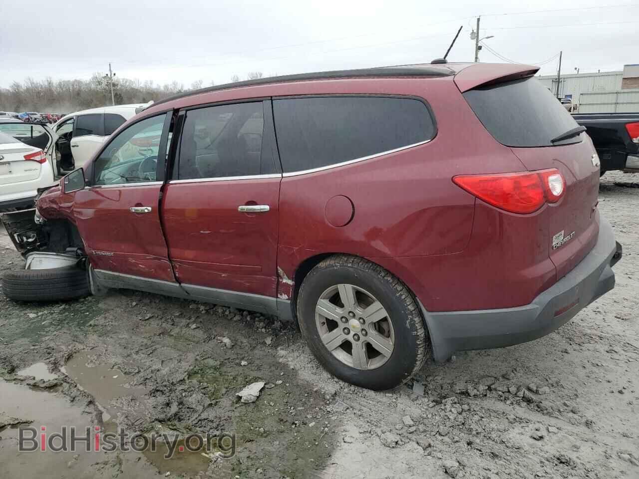 2009 CHEVROLET TRAVERSE - VIN: 1GNER23D09S173760 - Фото 2