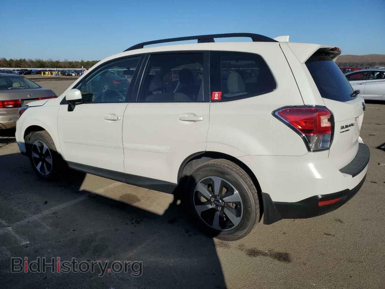 2017 SUBARU FORESTER - VIN: JF2SJADC0HH516521 - Фото 2
