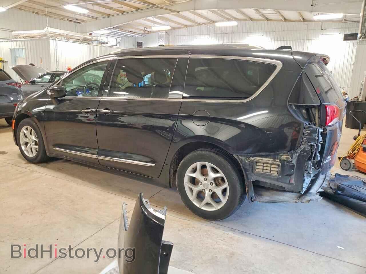 2017 CHRYSLER PACIFICA - VIN: 2C4RC1EG7HR756842 - Фото 2