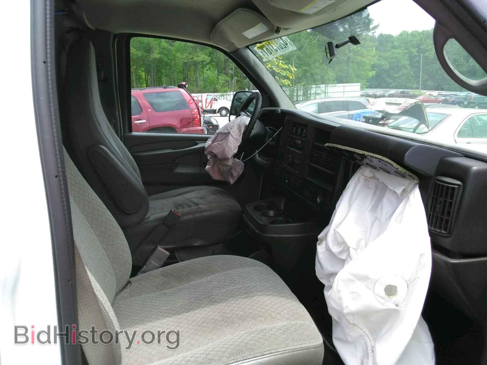 2015 GMC SAVANA - VIN: 1GTW7FCF7F1907761 - Фото 5