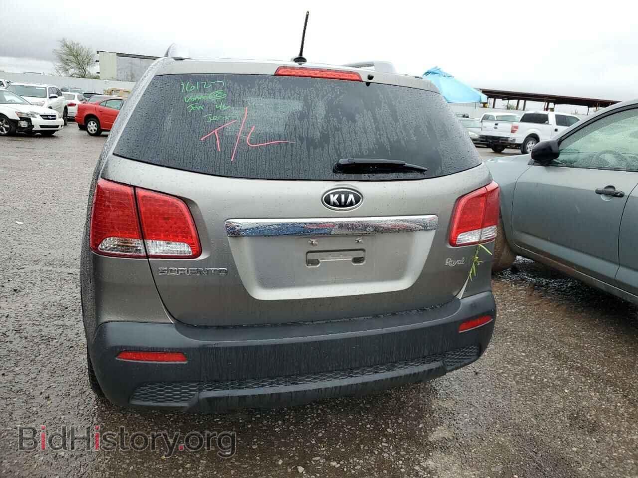2011 KIA SORENTO - VIN: 5XYKT4A24BG058892 - Фото 6