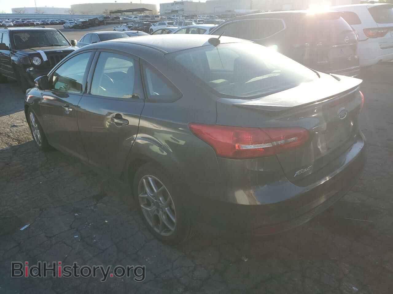 2015 FORD FOCUS - VIN: 1FADP3F29FL330000 - Photo 2