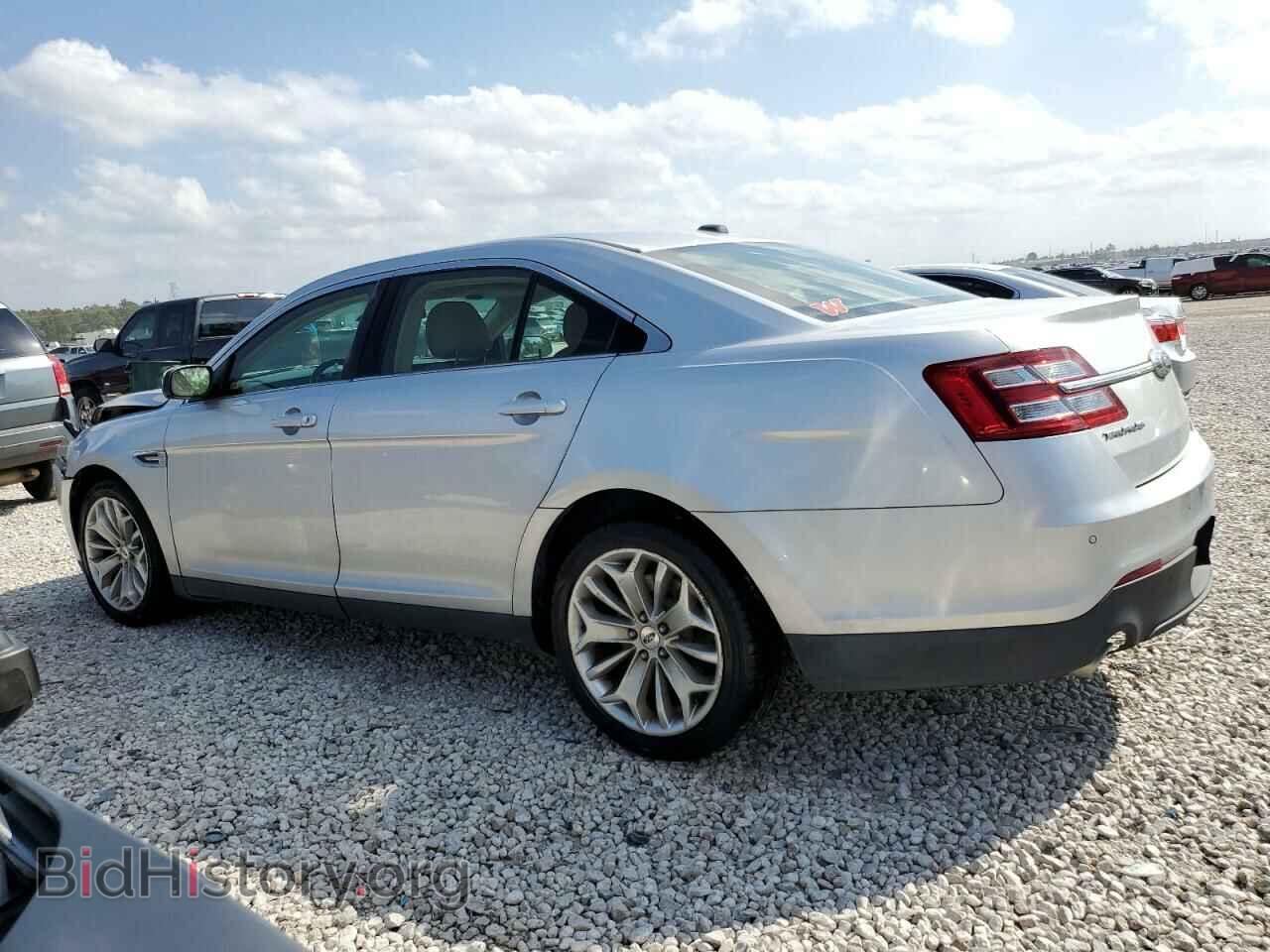 2017 FORD TAURUS - VIN: 1FAHP2F86HG123561 - Фото 2