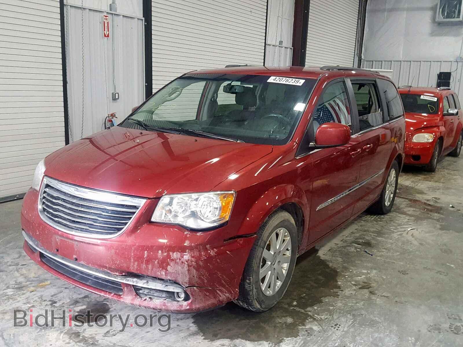 2014 CHRYSLER TOWN & COU - VIN: 2C4RC1BG8ER448255 - Фото 2