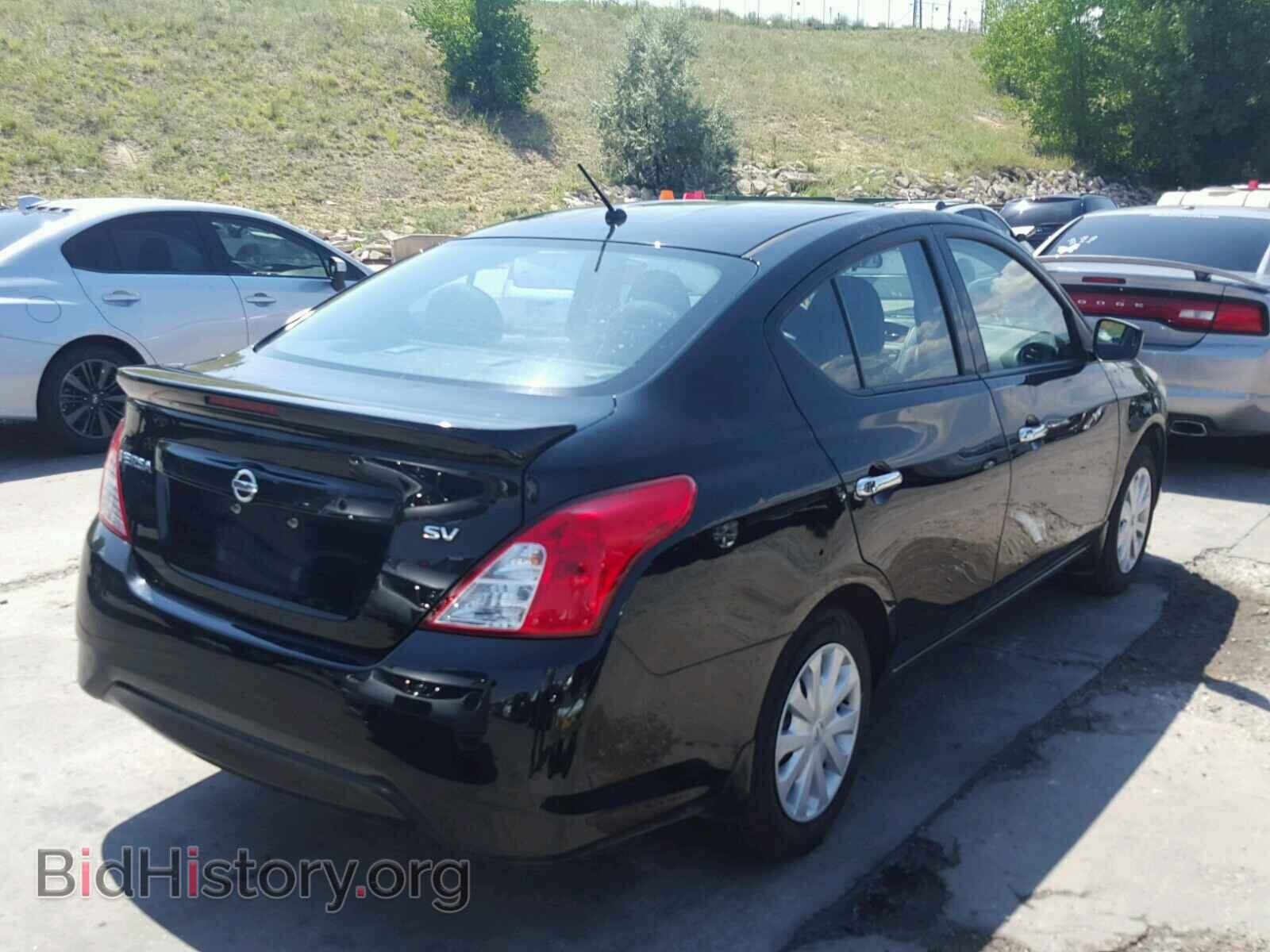 2017 NISSAN VERSA - VIN: 3N1CN7AP7HL812903 - Photo 4