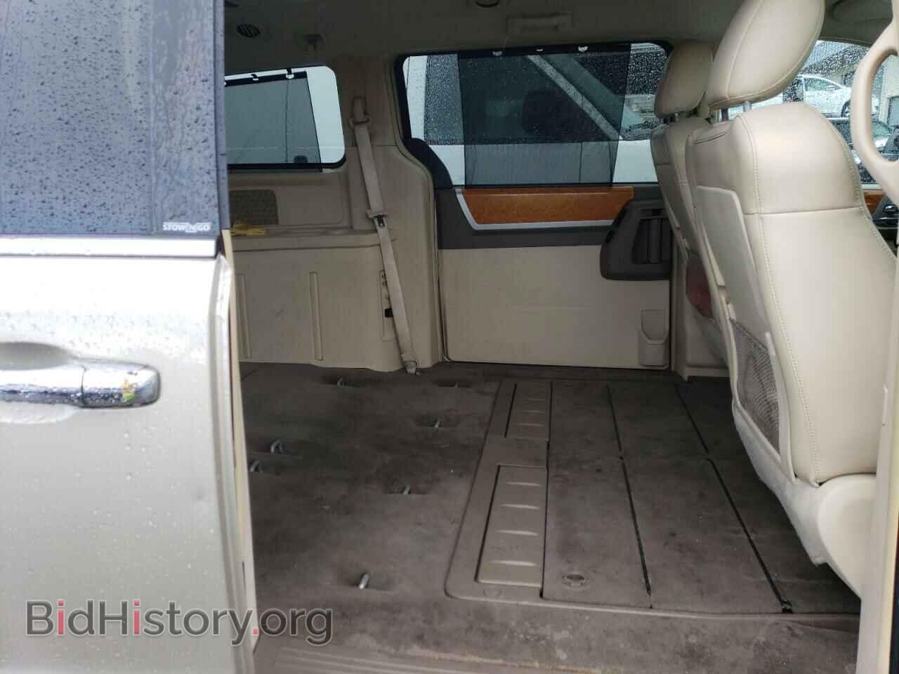 2009 CHRYSLER MINIVAN - VIN: 2A8HR64X79R698525 - Фото 10