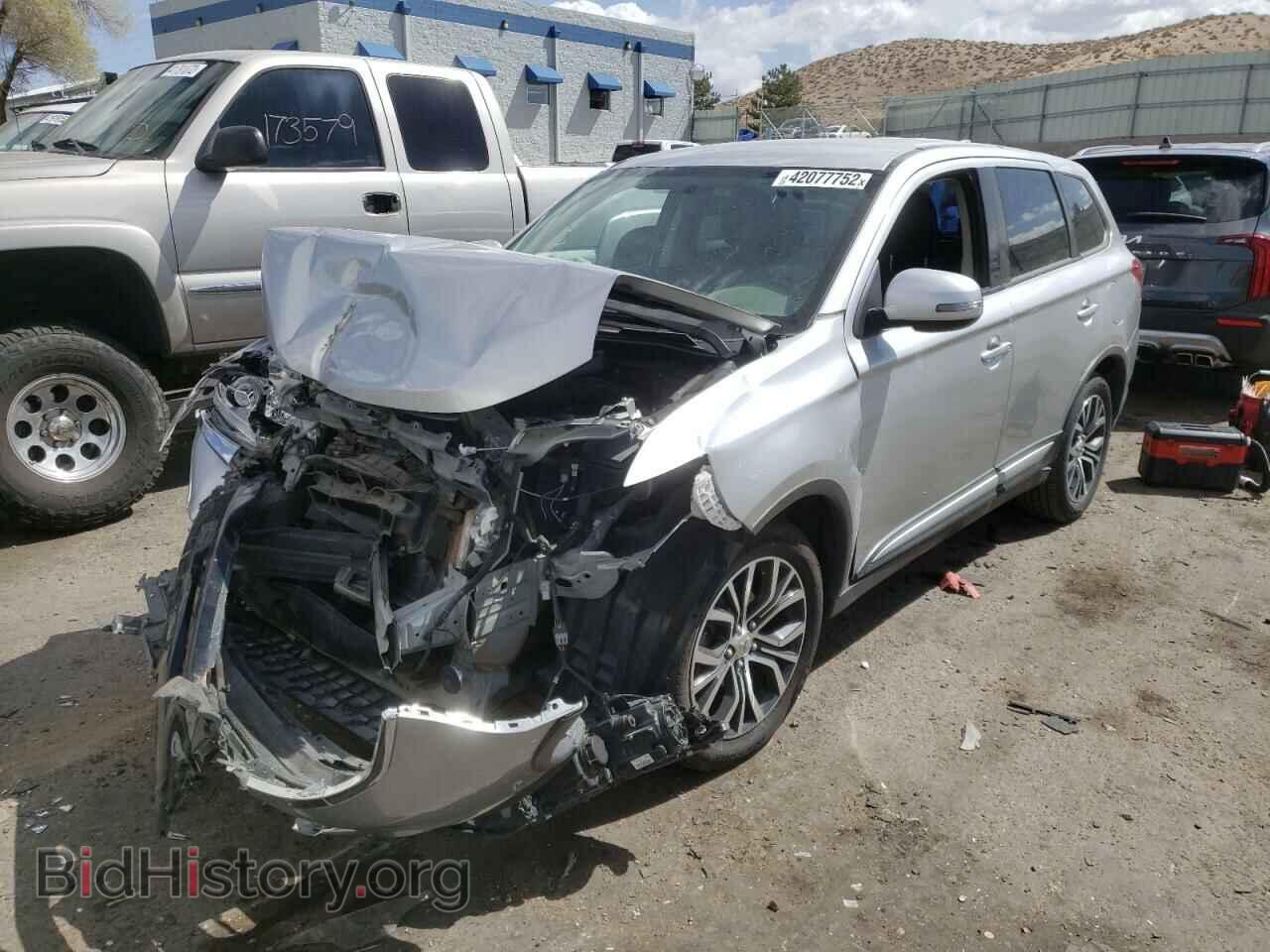 2018 MITSUBISHI OUTLANDER - VIN: JA4AD3A37JZ041946 - Фото 2
