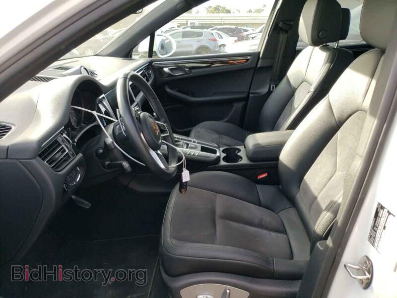 2020 Porsche MACAN (VIN WP1AB2A57LLB32842) — photo 7 of 13