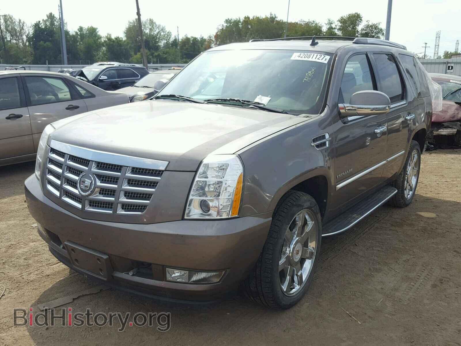 2011 CADILLAC ESCALADE - VIN: 1GYS4BEF2BR332343 - Фото 2